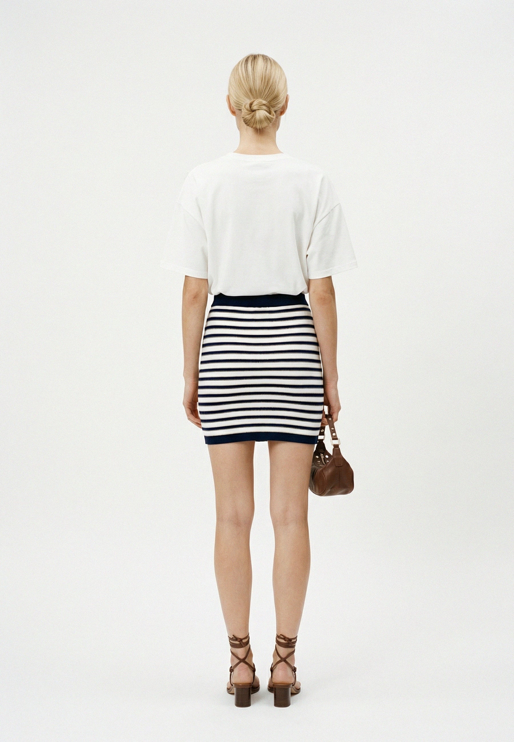 05J7385navy3.jpg