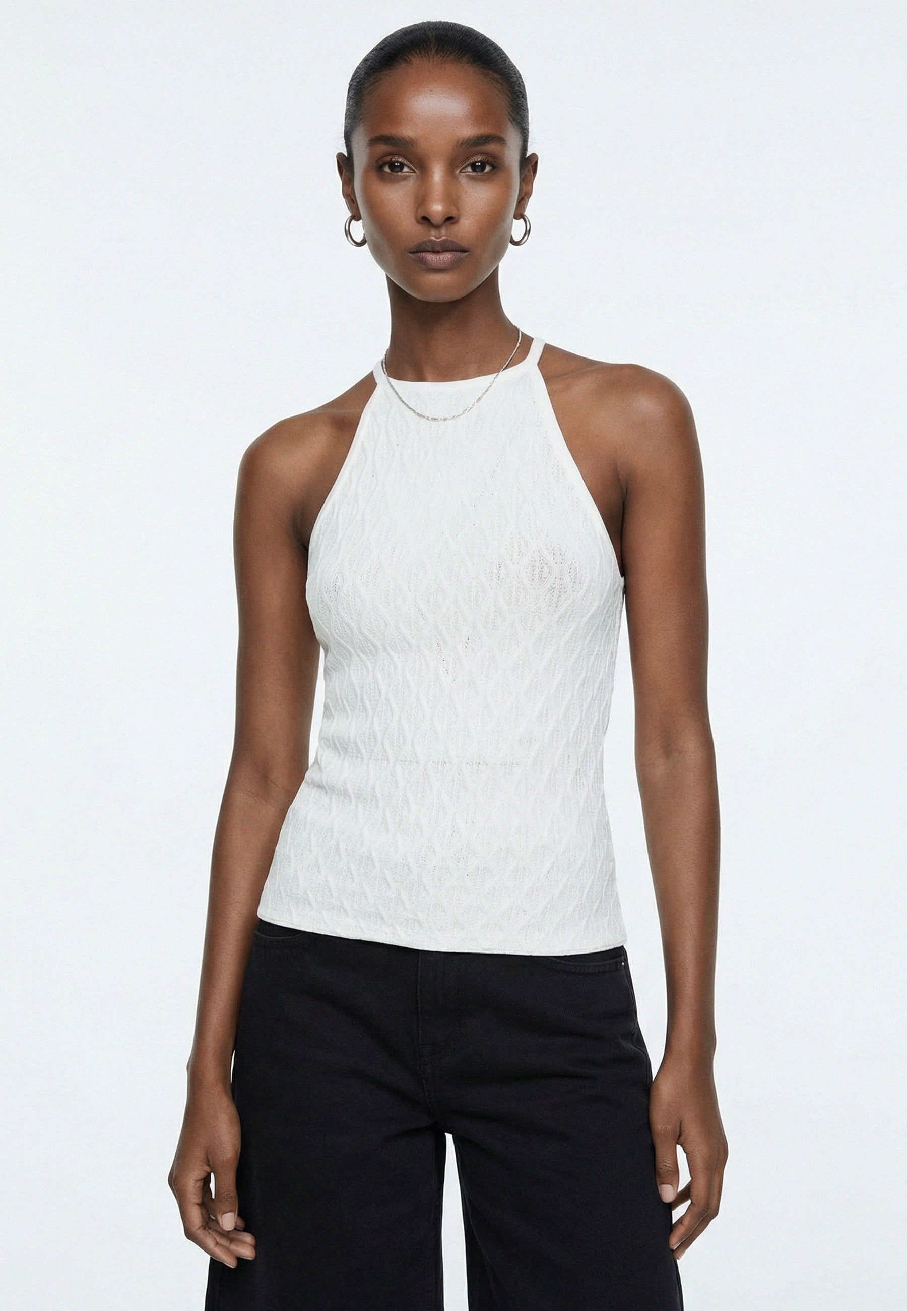 05J7746WHITE2.jpg