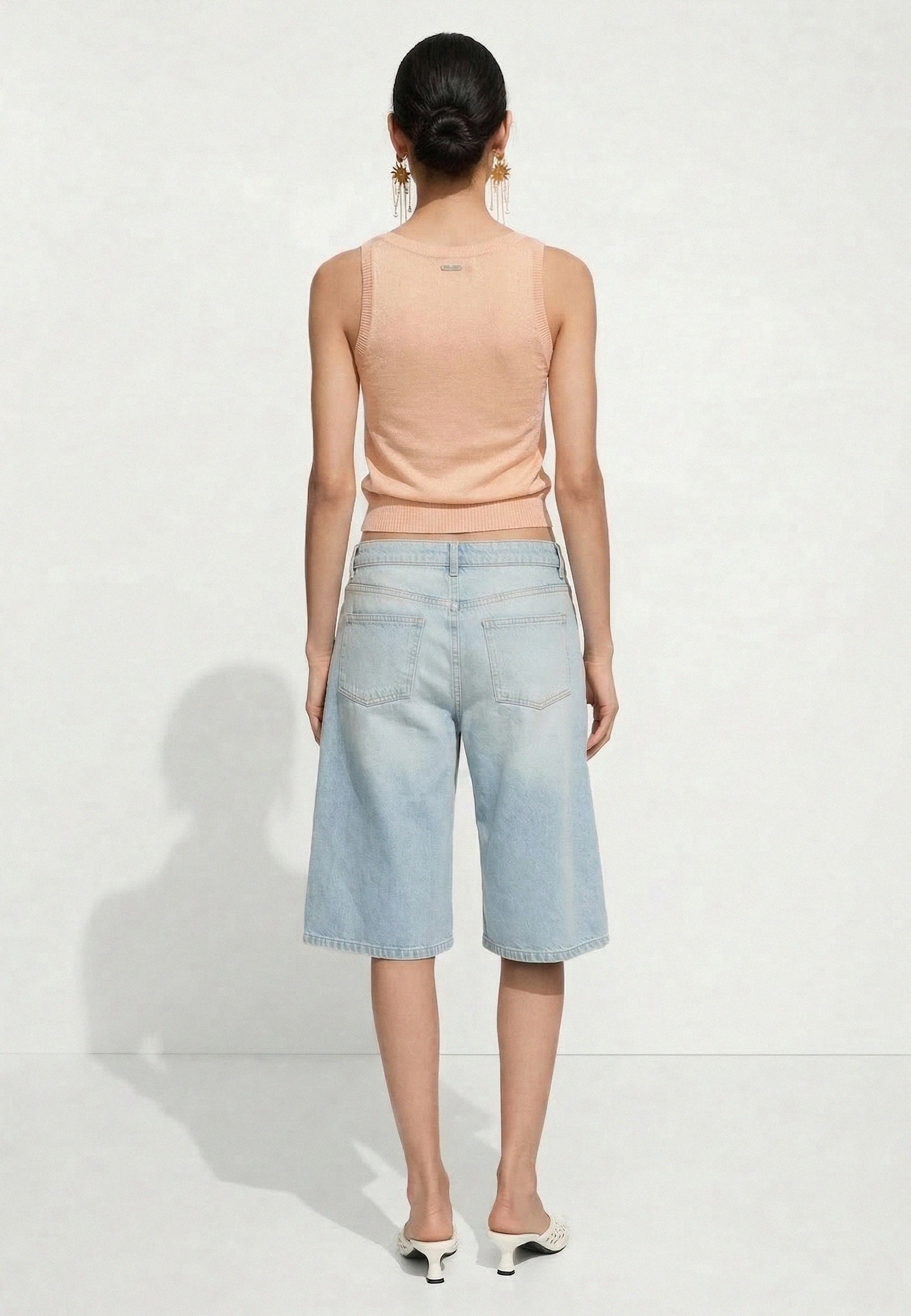 TOP Apricot 05J7749