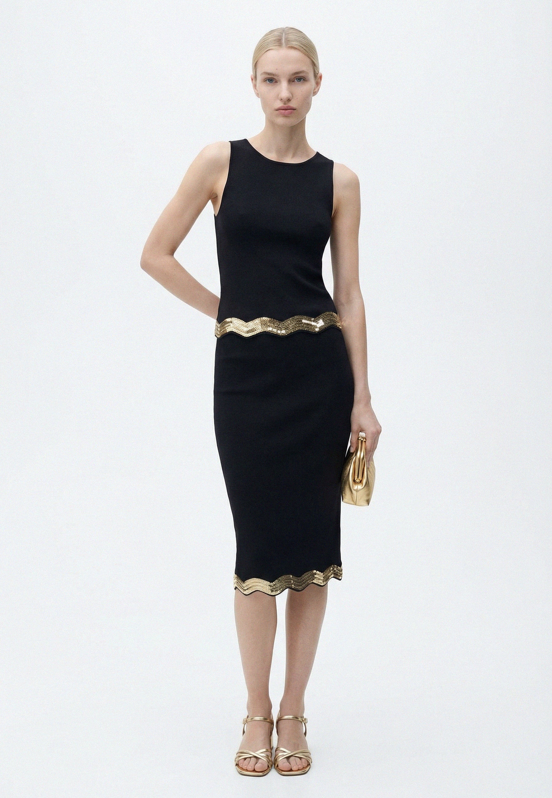 05J7764BLACK1.jpg