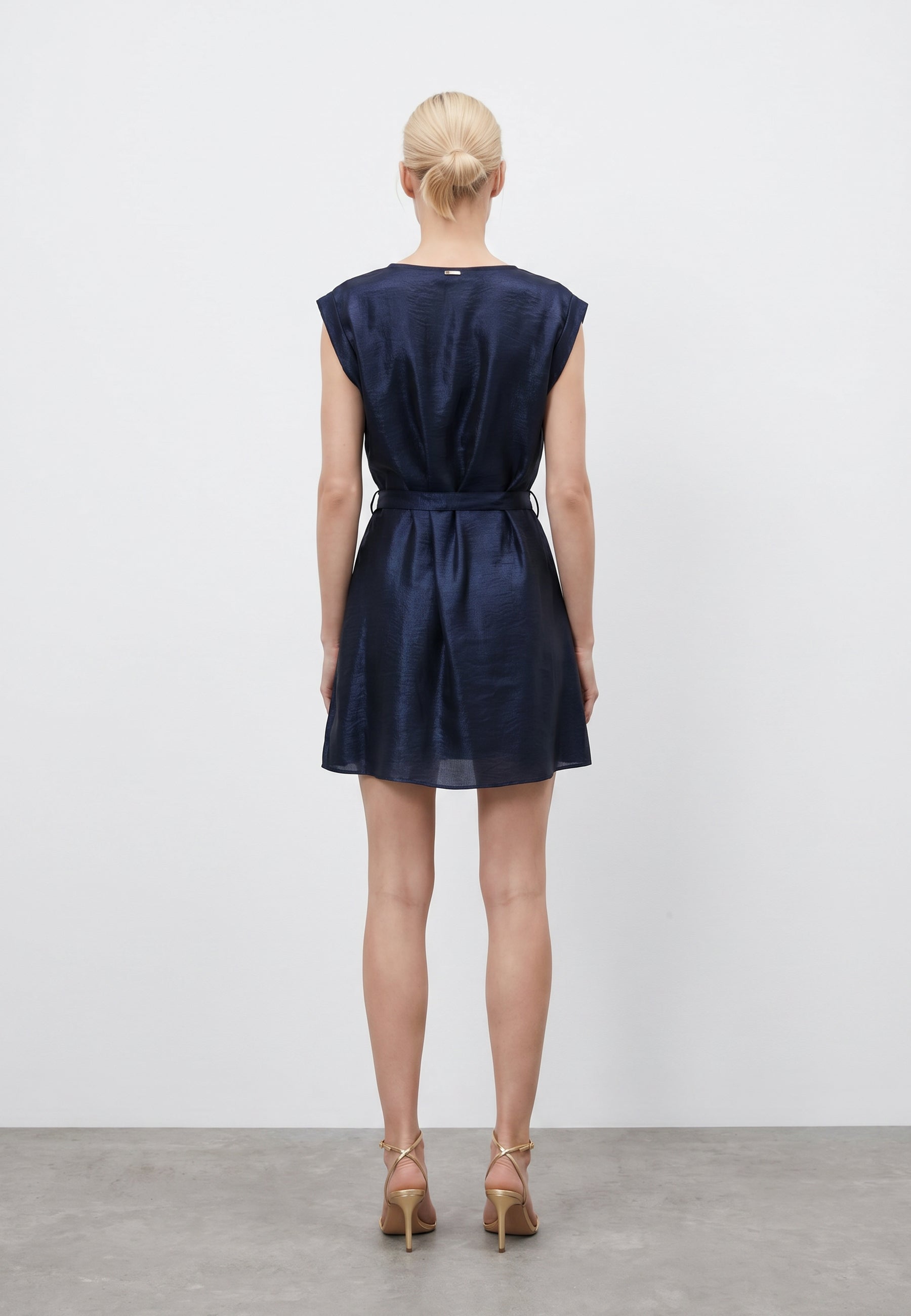 DRESS Navy 05Y179