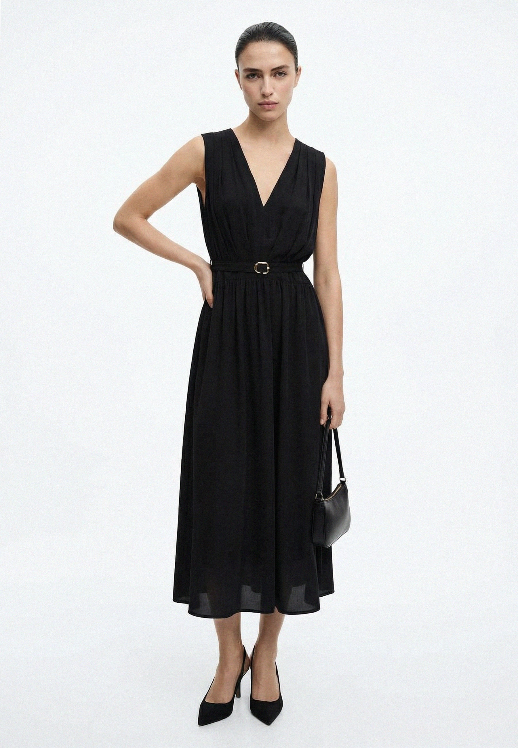 DRESS Black 05Y186