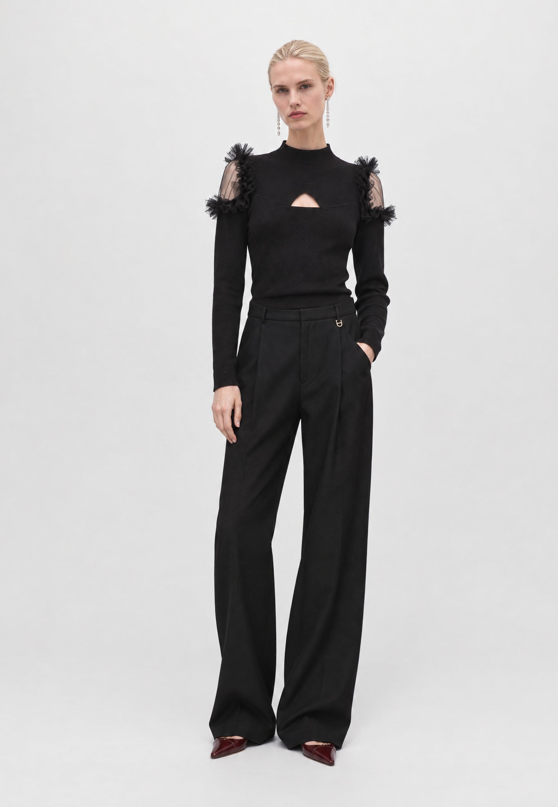 06H952173BLACK1.jpg