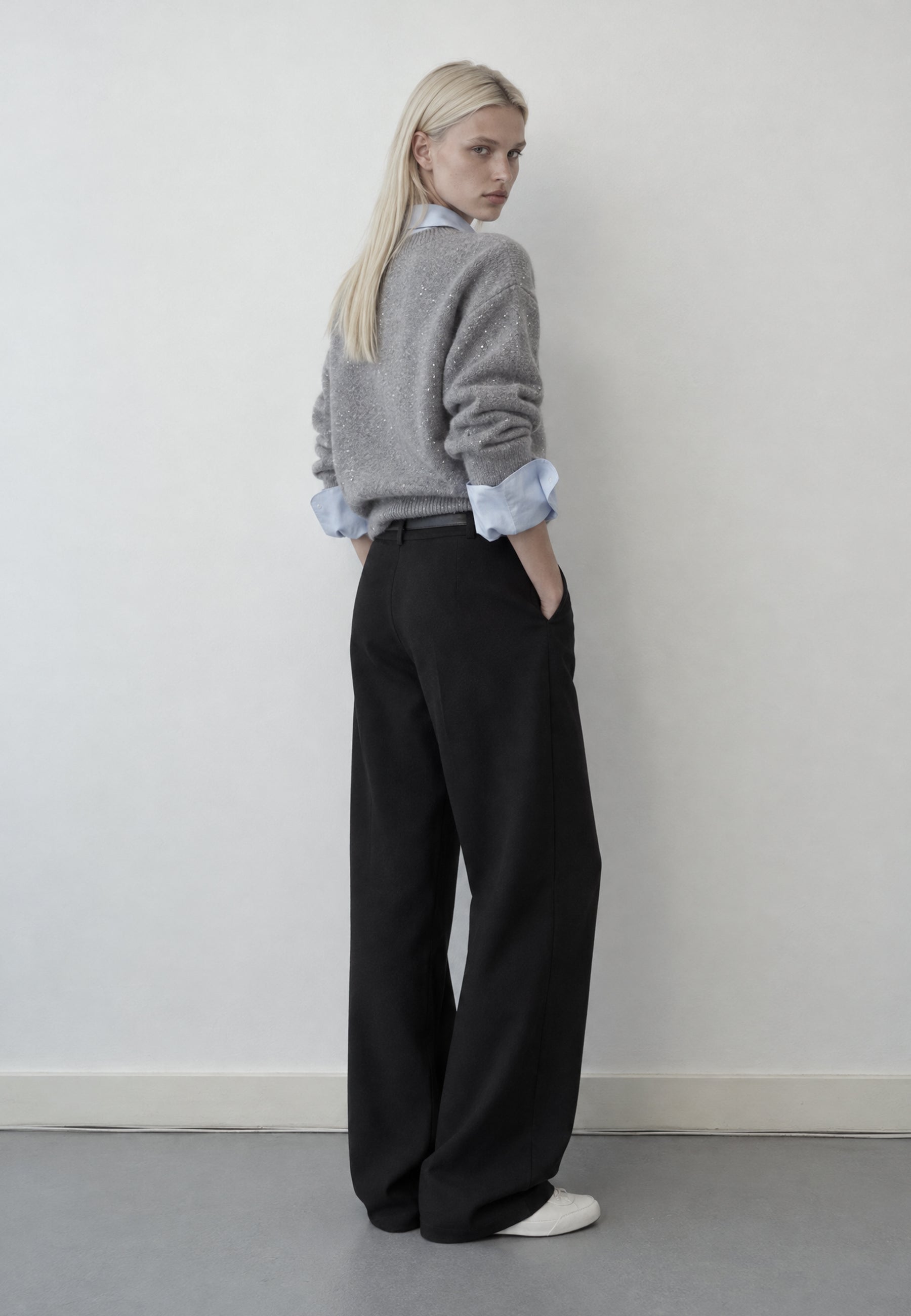 06H952385GREY3.jpg
