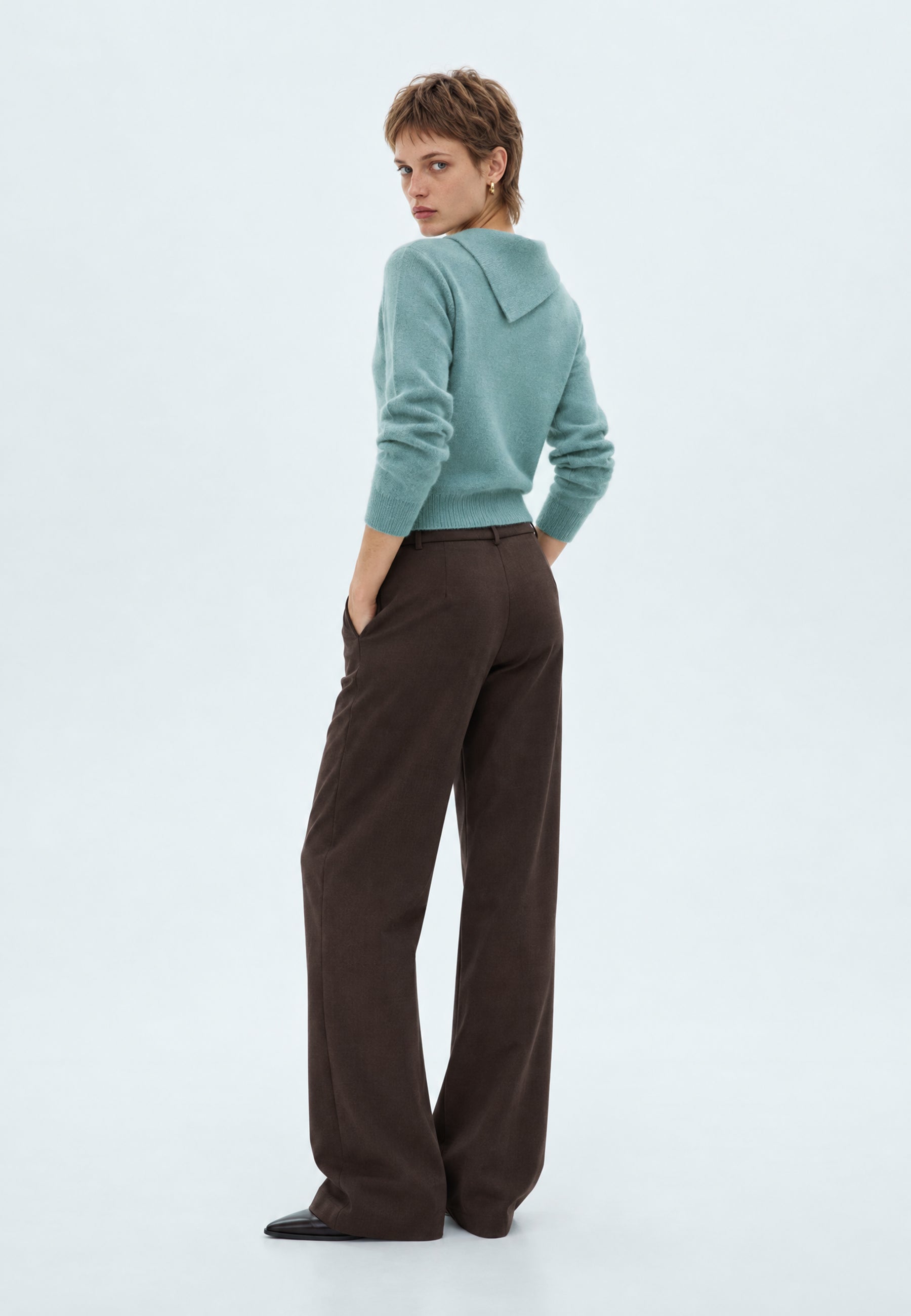 06J8505AGATEGREEN3.jpg