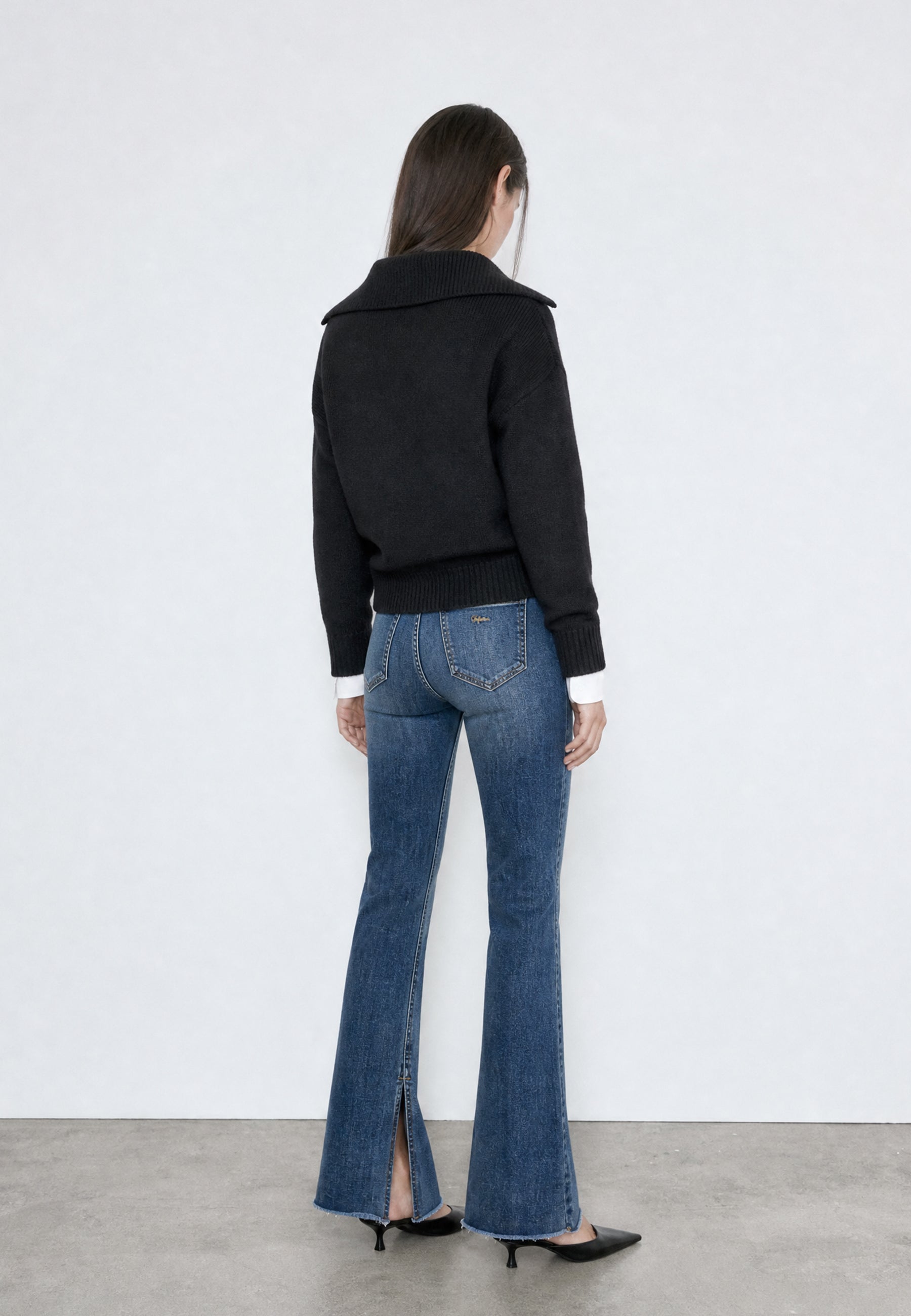 PULL Black 06J8508
