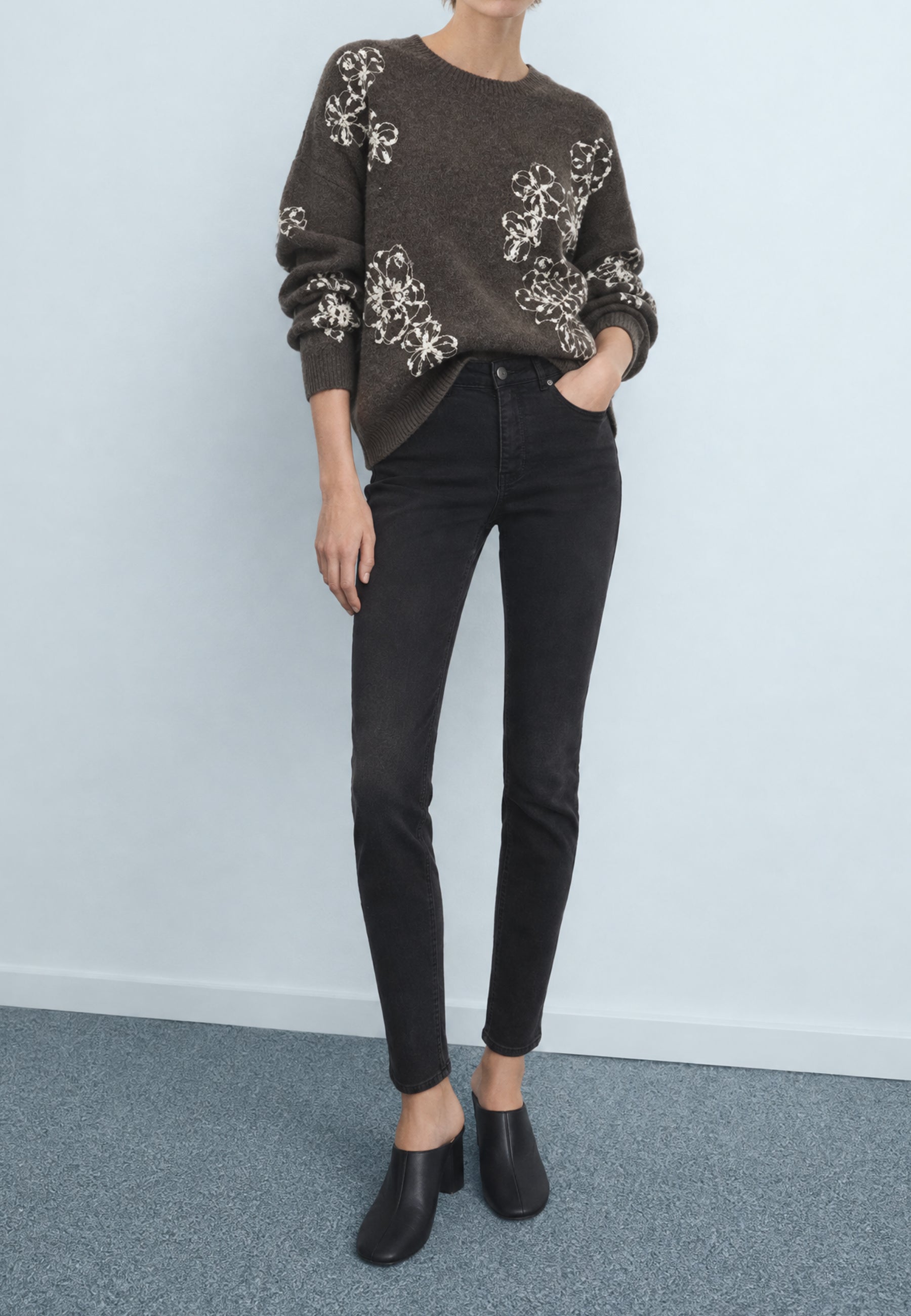 06P148BLACK2.jpg