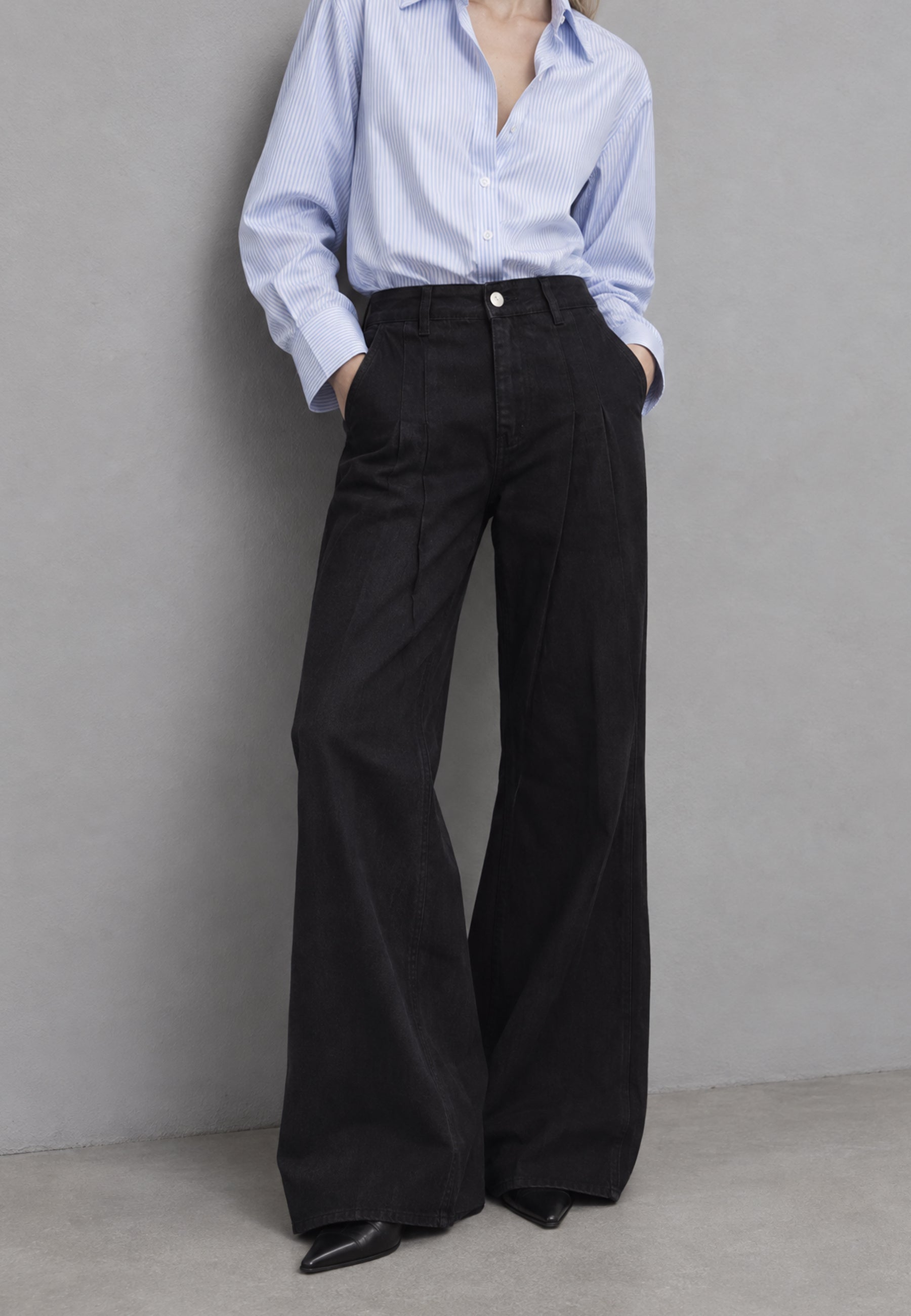 06P162BLACK2.jpg