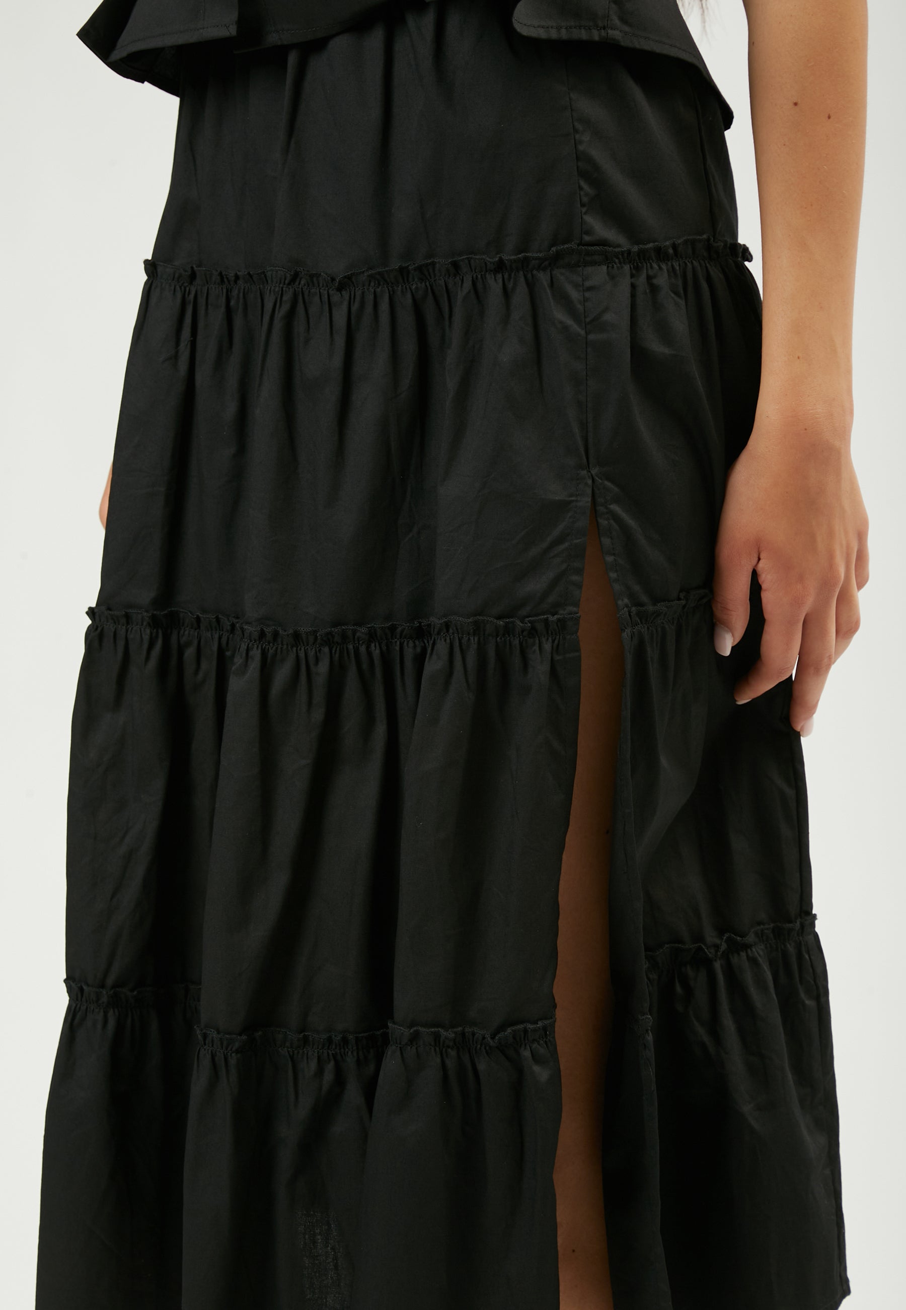 SKIRT Y025